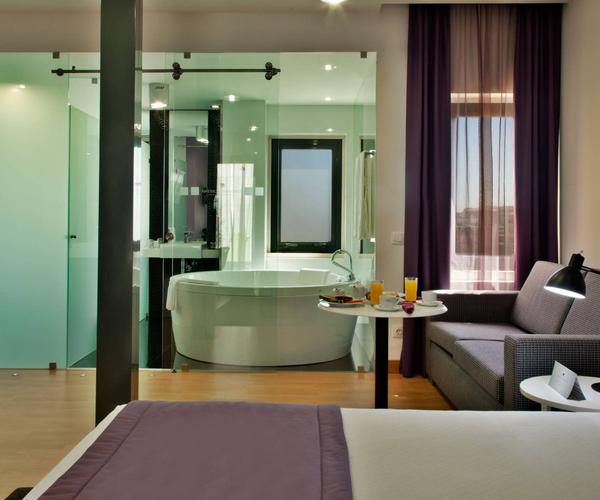 Diamond Terrace Suite