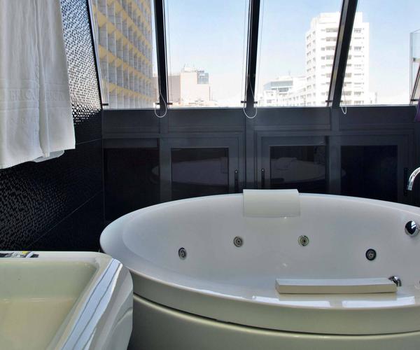 Diamond Terrace Suite
